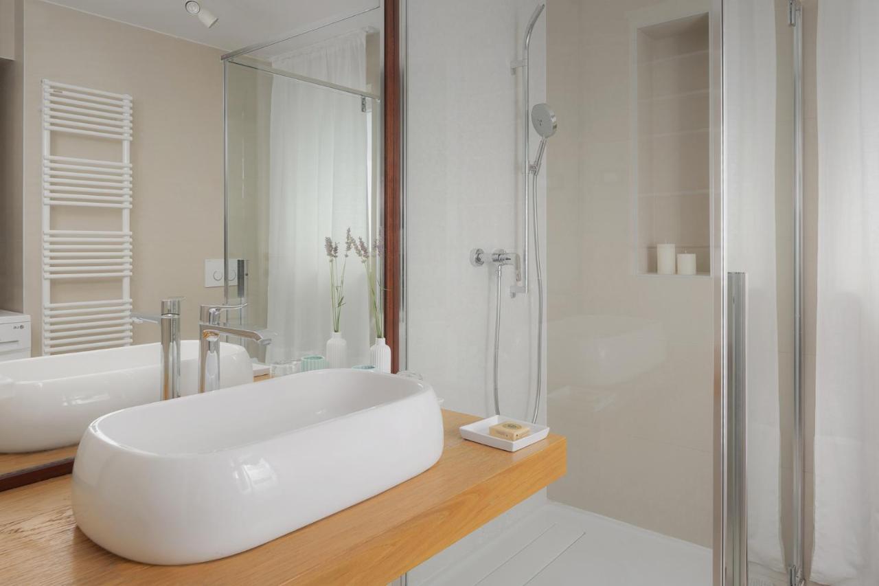 Elegant, Cosy And Quiet, Just 1 Min To Amphiteatre Apartment